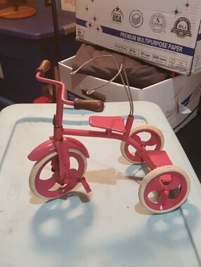 Kids Pink Metal Tricycle Toy - Decorative Play Bike